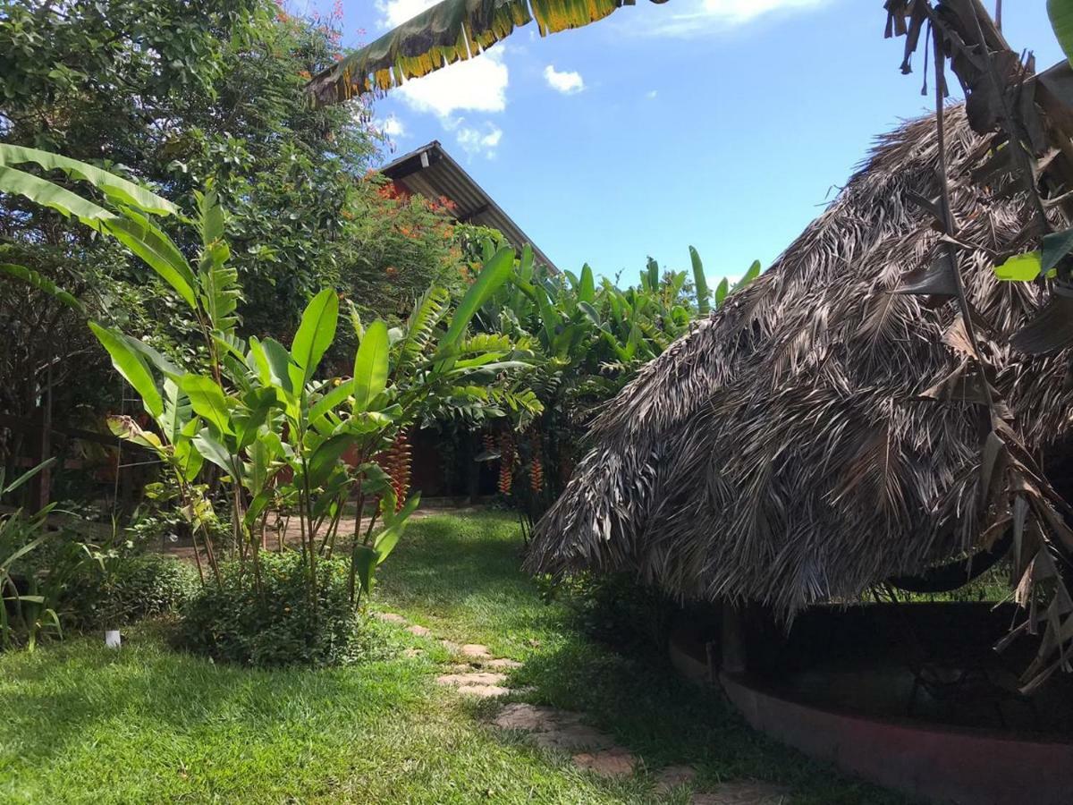 Buddy'S Hostel & Pousada Alto Paraiso Alto Paraiso de Goias Exterior photo